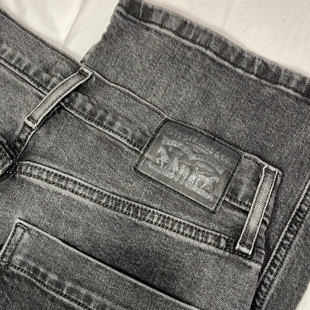 Levi’s Mile High Cropped Wide Leg Black Jeans